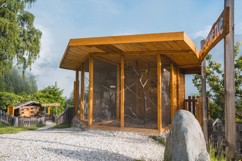 Das überdachte Tiergehege des Gasthaus Brünnl